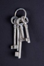 Dad Wall Decor Keys 5 Assorted white