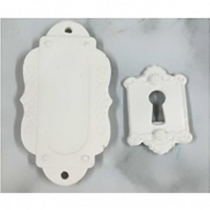 White Keyhole & Tag Resin Embellishment