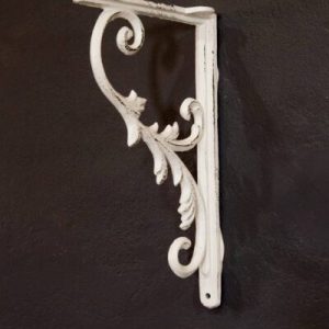 Antique White Leaf Bracket 27cm x 5cm x 20cm