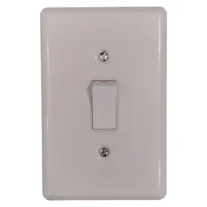 Lear-Wall-Switch-_-White_-1-Lever-1-Way_-50-x-100mm_-Metal_18104_1