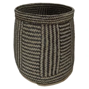 Woven Soft Grass Basket Crosshatch Pattern 51 x 43cm_U11357_2