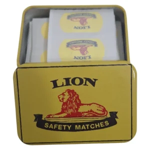 Lion-Matches-Plaster-Tin-For-Kids-Latex-Free-30-Piece_709056_2
